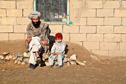 Daughter Father Afghanistan Child Picture