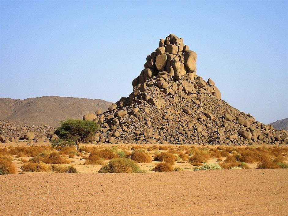 Mountain Cairn Desert Algeria