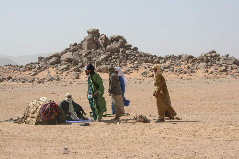 Men Tuareg Sahara Algeria