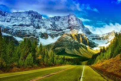 Banff Mountains National-Park Canada Picture