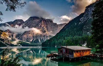 Italy Lake Pragser-Wildsee Mountains Picture