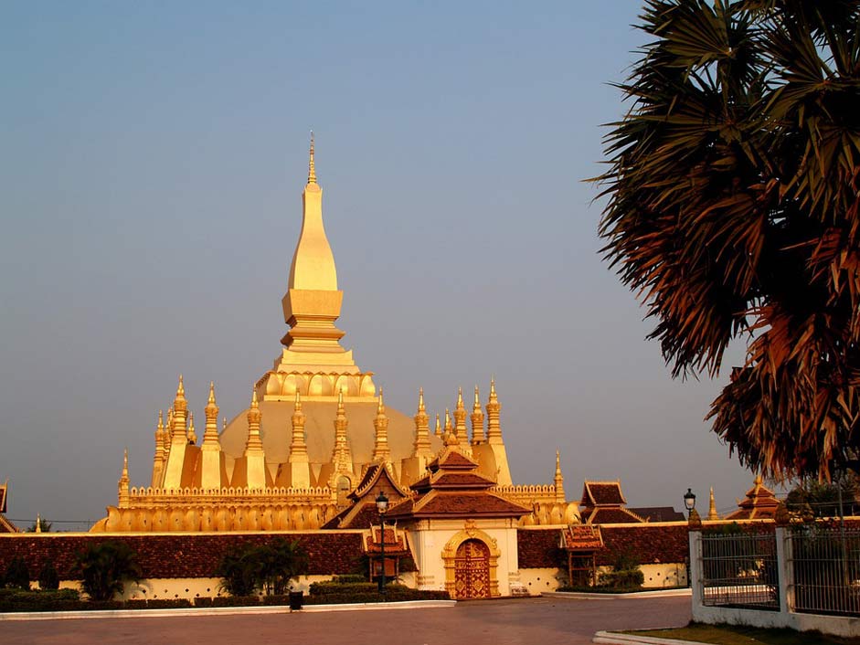 Vientiane Wat-Pha-That-Luang Pagoda Golden-Pagoda