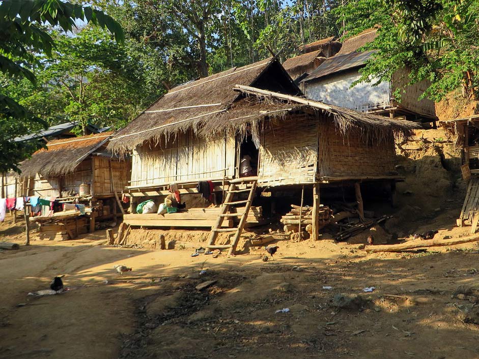 Kamu-Ethnicity Houses Village Laos