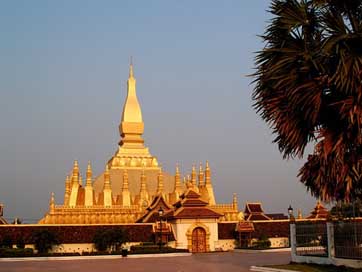 Golden-Pagoda Vientiane Wat-Pha-That-Luang Pagoda Picture