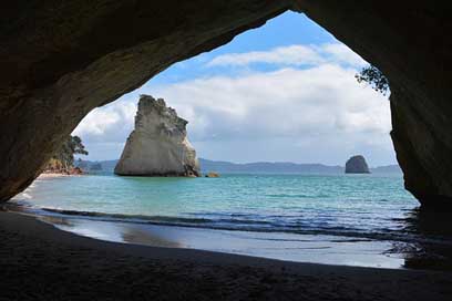 Cathedral-Cove Ocean Sea New-Zealand Picture
