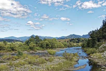 New-Zealand  Motueka-River Motueka-Valley Picture