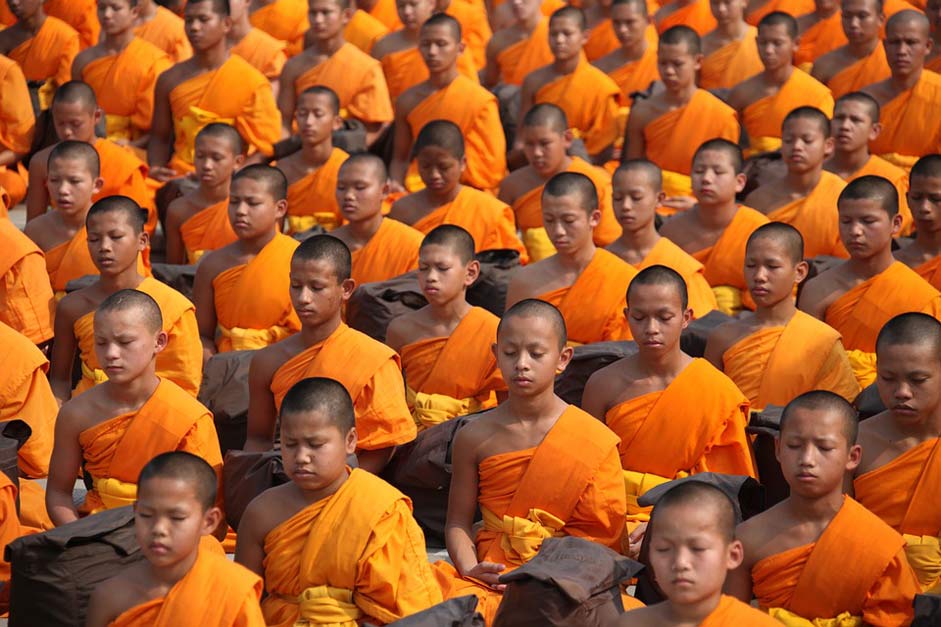 Meditate Monks Buddhists Thailand