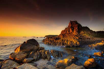 Sea Dungnham Cliff Rocky-Coast Picture