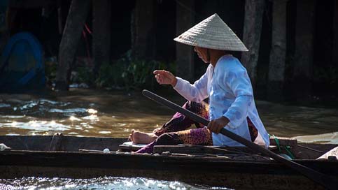 Vietnam Boat River Woman Picture