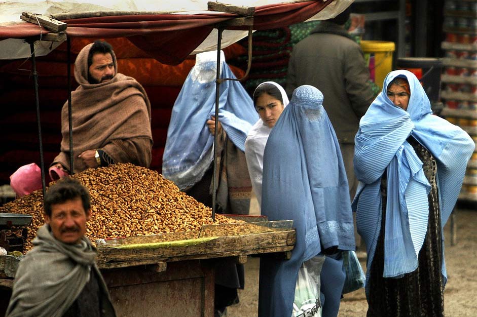 Market Man Women Afghanistan
