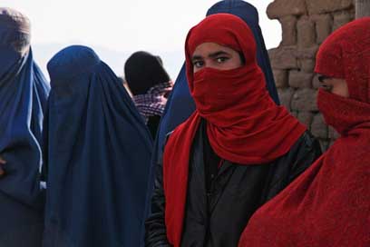 Afghanistan Ceremony Burqa Girl Picture
