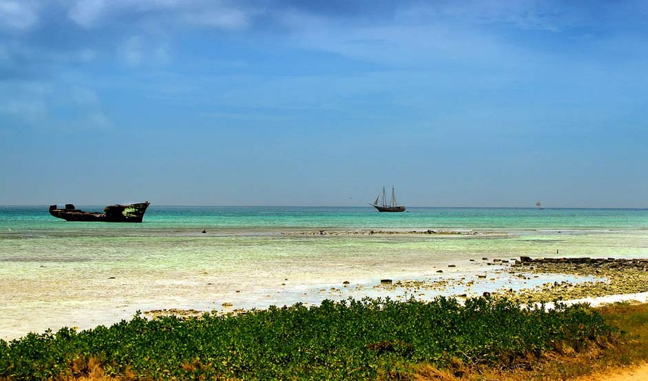 Boat Ocean Sea Wreck