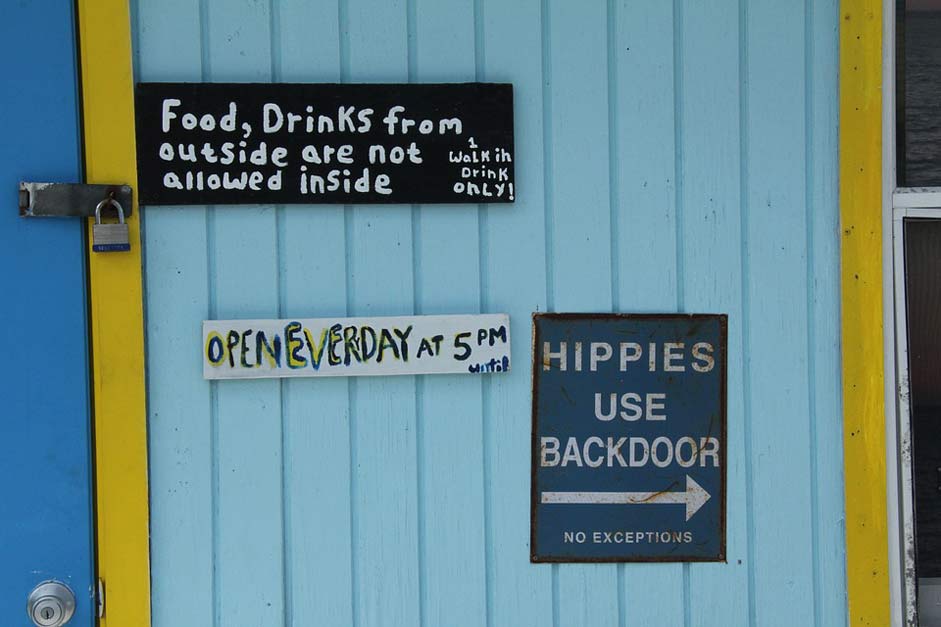 Text Hippies Bar Sign