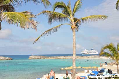 Caribbean Ship Beach Bahamas Picture
