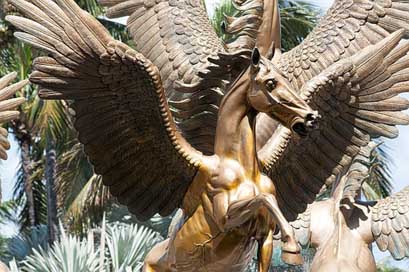 Pegasus Atlantis Bahamas Statue Picture