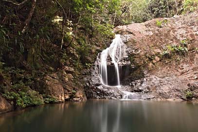 Waterfalls Nature Long-Exposure Motion-Blur Picture