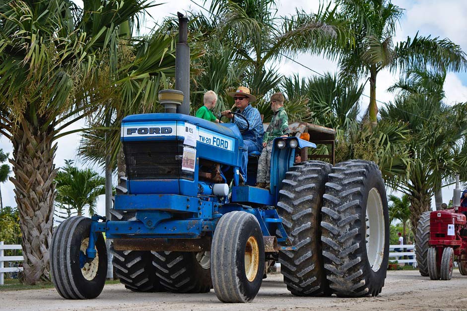 Heavy Farmer Big Tractor