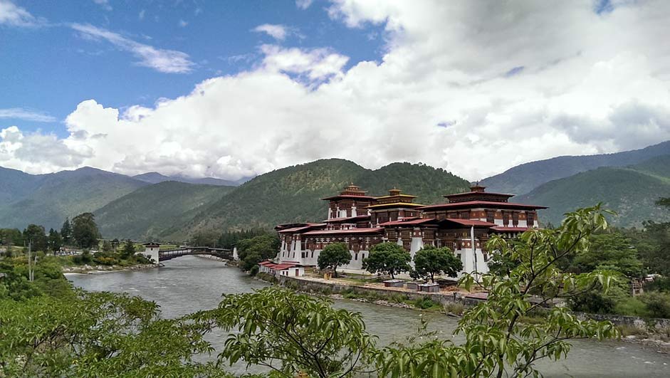 Travel Asia Punakha-Dzong Bhutan