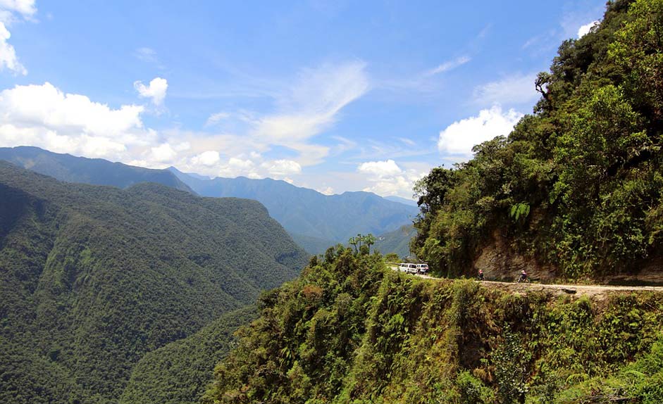 Mountain Road-Trip Vacations Bolivia