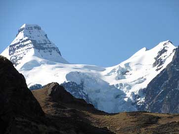 Condorini  Bolivia Mountain Picture