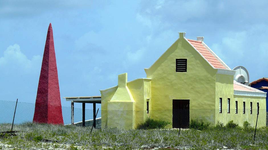  Bonaire Colors Buildings