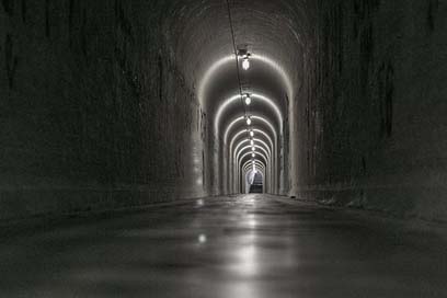 Tunnel Lamp Dark Floor Picture