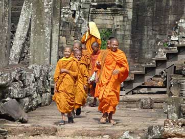 Cambodia Temple Monks Angkor-Wat Picture
