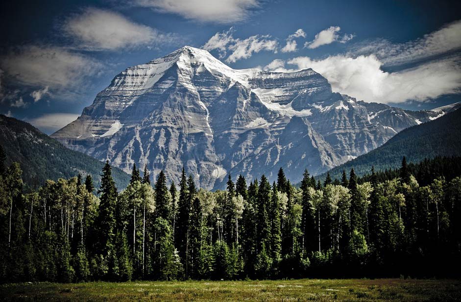 Mountain-Range Peaks Mount-Robson Mountain