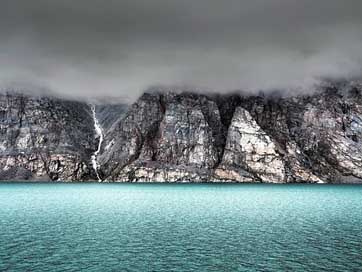 Baffin-Island Sea Mountains Canada Picture