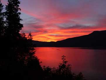Glowing British-Columbia Canim-Lake Sun-Rise Picture