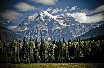 Mountain Mountain-Range Peaks Mount-Robson Picture