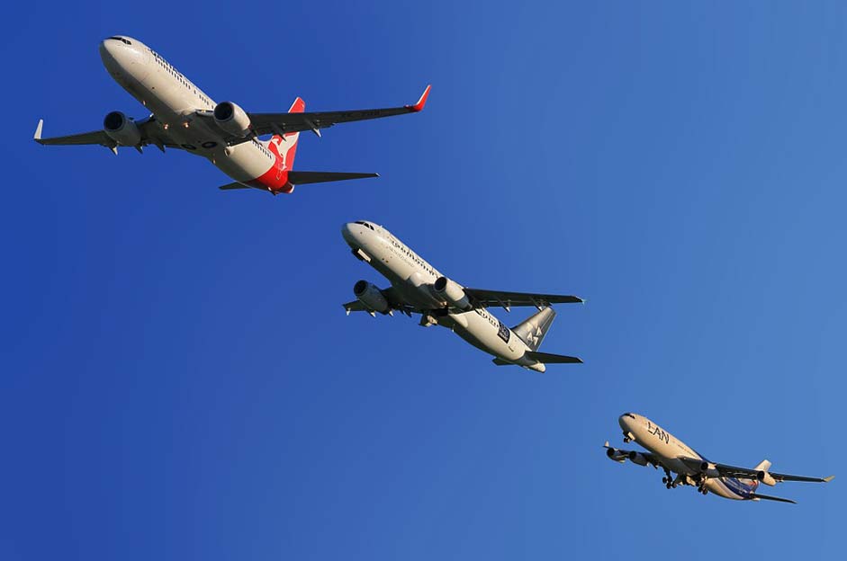 Lan-Chile Air-New-Zealand Qantas Aircraft