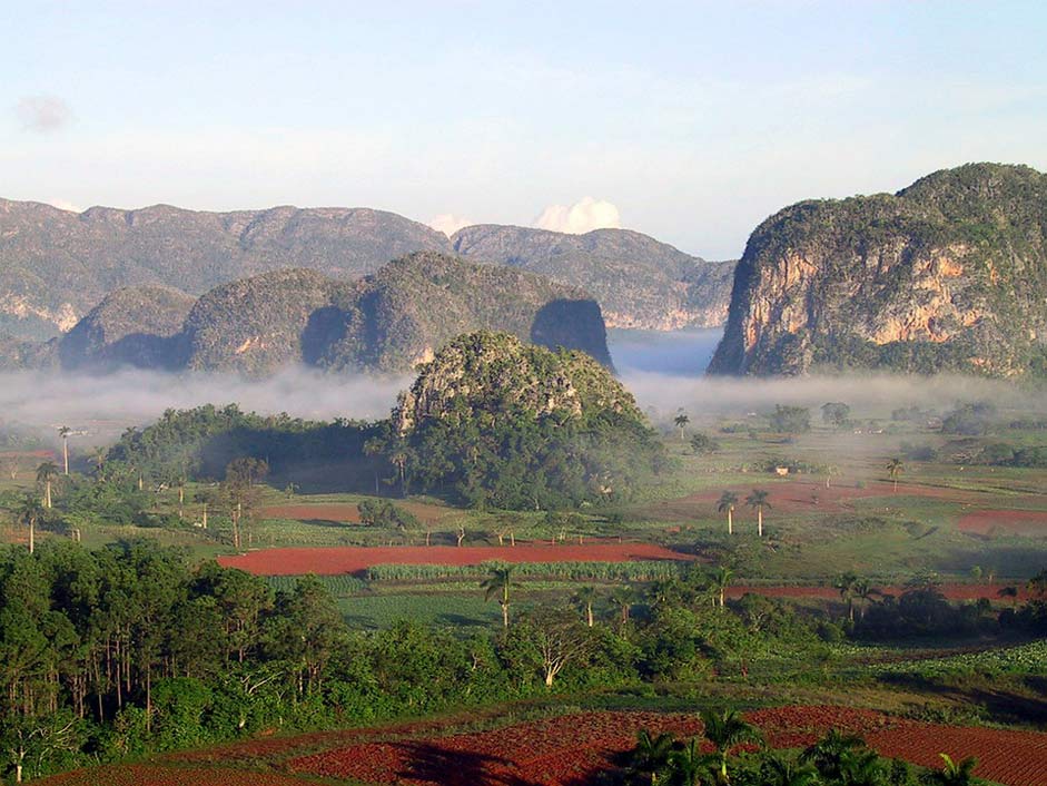  Mountain-Landscape Mist Cuba