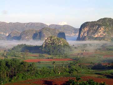 Cuba  Mountain-Landscape Mist Picture