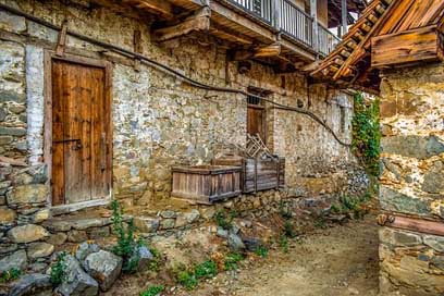 Backstreet Abandoned Old House Picture