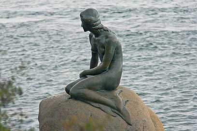 Popular Statue Mermaid The-Little-Mermaid Picture