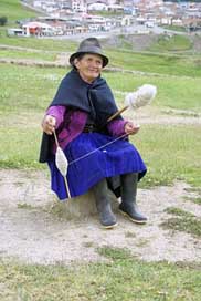 Old Andes Spinner Woman Picture