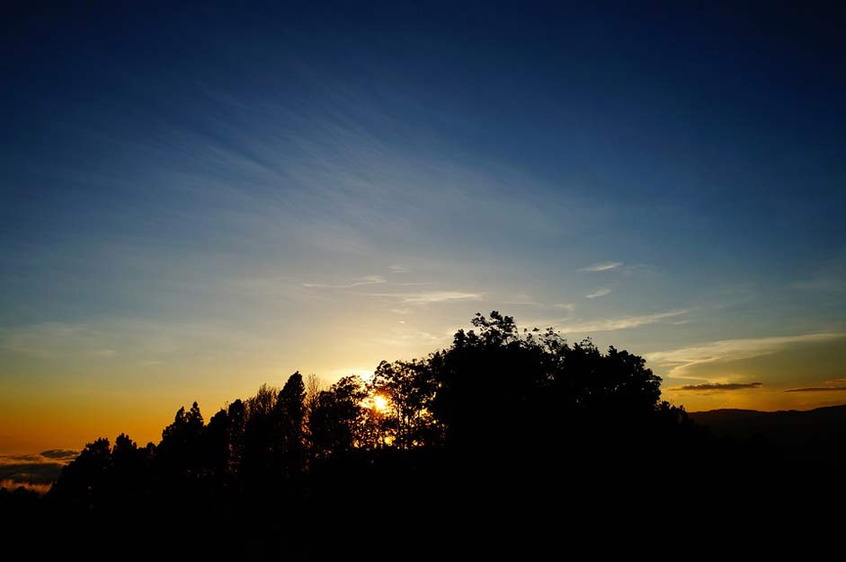 Silhouettes Sky Blue El-Salvador