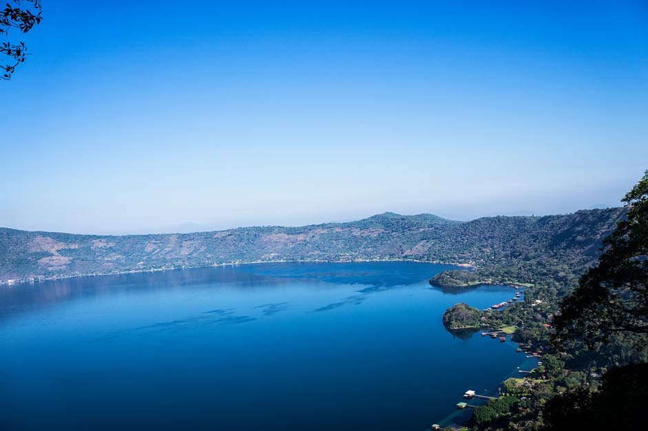 Blue Lake Coatepeque El-Salvador