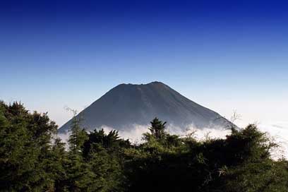 El-Salvador Volcano Scenic Landscape Picture