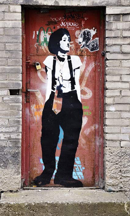 Art Street Lookalike Charlie-Chaplin