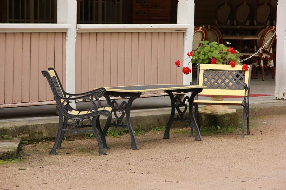 Table Estonia Park Kuressaare