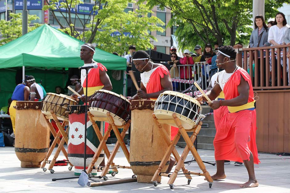  As-Gwangdeok Ansan-Street-Pole Ethiopia-Percussion