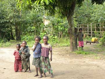 Ethiopia  Poverty Children Picture