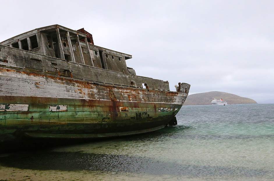  Falkland-Islands Ship Wreck