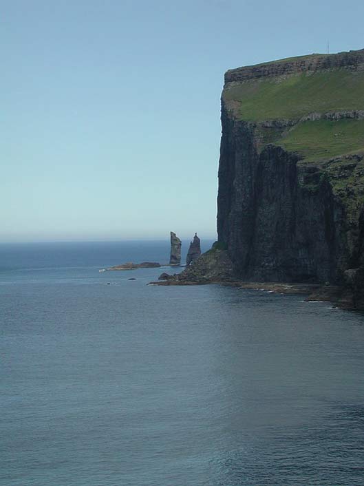  Summer Rocks Faroe-Islands