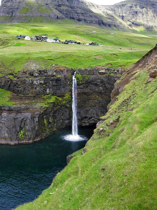 Faroese-Settlement Waterfall Gasadalur Gsadalur