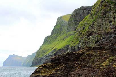 Faroe-Islands Fog Havkig Mountainsides Picture