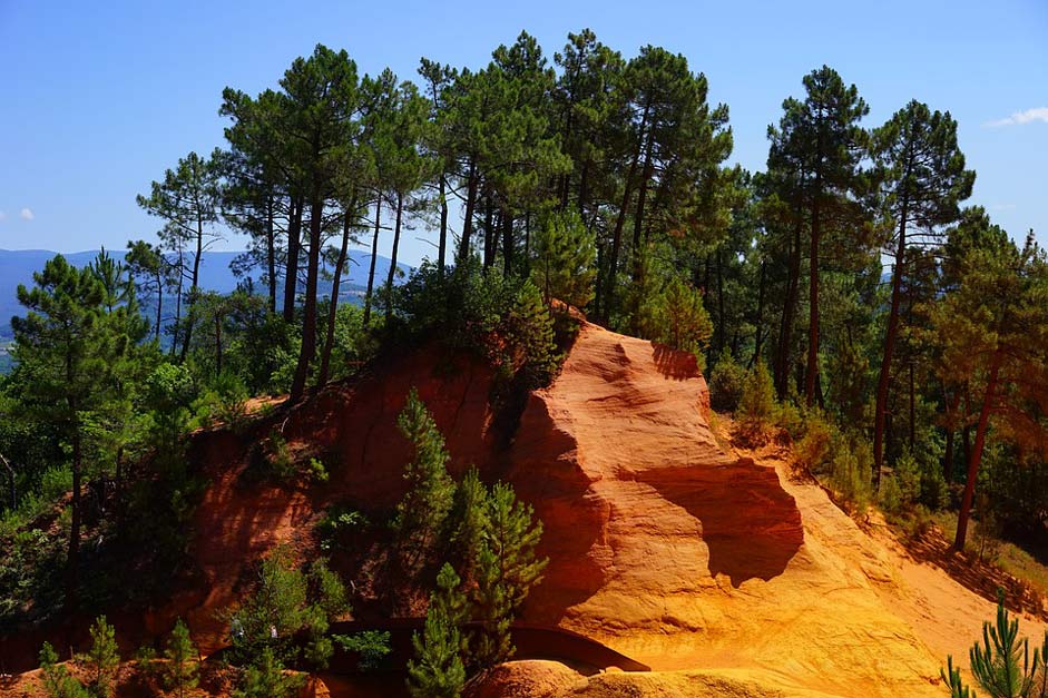 Sentier-Des-Ocres Ocher-Trail Roussillon Ocher-Rocks