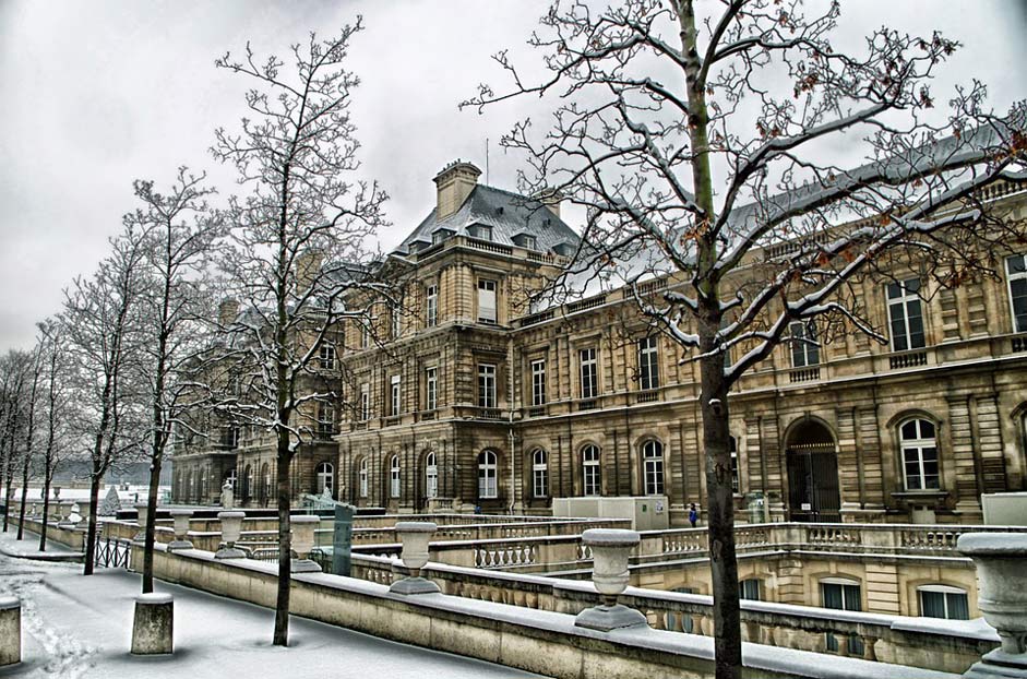 Building Palais-Du-Luxembourgh France Paris